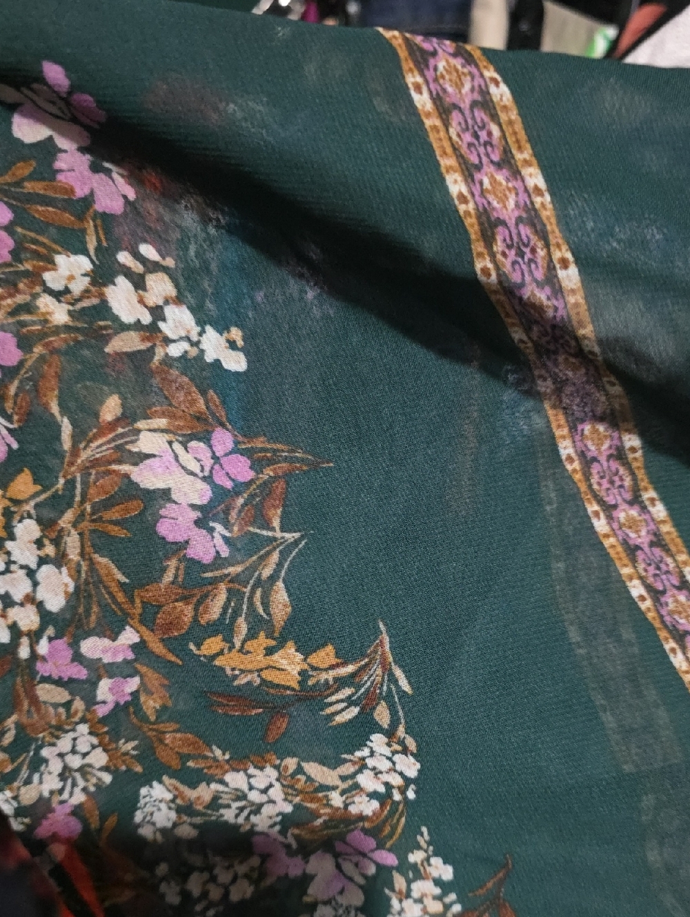 GREEN FLORAL PLEATED WIDE SLEEVE DRESS - Picture 3 of 3